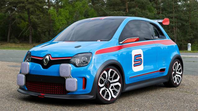 Renault revela TwinRun concept em Mônaco| <a href="https://quatrorodas.abril.com.br/noticias/fabricantes/renault-twin-run-concept-revelado-monaco-742319.shtml" rel="migration">Leia mais</a> Renault revela TwinRun concept em Mônaco| <a href="https://quatrorodas.abril.com.br/noticias/fabricantes/renault-twin-run-concept-revelado-monaco-742319.shtml" rel="migration">Leia mais</a>