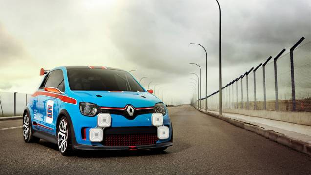 Seu torque máximo é de 38,71 mkgf a 4.850 rpm | <a href="https://quatrorodas.abril.com.br/noticias/fabricantes/renault-twin-run-concept-revelado-monaco-742319.shtml" rel="migration">Leia mais</a>