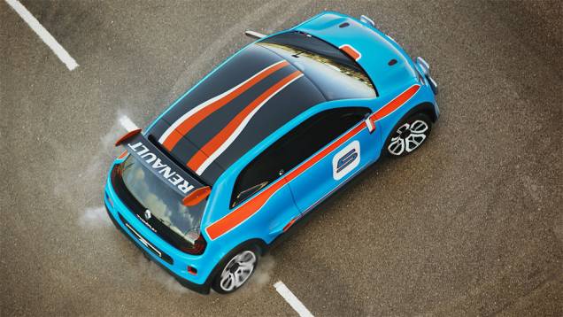 Renault TwinRun concept pesa apenas 950 kg| <a href="https://quatrorodas.abril.com.br/noticias/fabricantes/renault-twin-run-concept-revelado-monaco-742319.shtml" rel="migration">Leia mais</a> Renault TwinRun concept pesa apenas 950 kg| <a href="https://quatrorodas.abril.com.br/noticias/fabricantes/renault-twin-run-concept-revelado-monaco-742319.shtml" rel="migration">Leia mais</a>