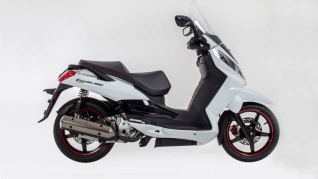 A Dafra anunciou nesta semana a chegada da versão 2013/2014 do scooter Citycom 300i | <a href="https://quatrorodas.abril.com.br/moto/noticias/dafra-apresenta-novo-citycom-300i-742713.shtml" rel="migration">Leia mais</a>