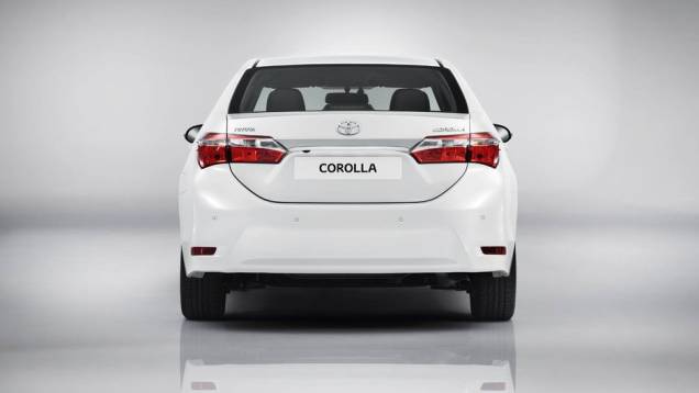...acompanhada de uma nova tampa do porta-malas com uma régua cromada acima do lugar da placa | <a href="https://quatrorodas.abril.com.br/noticias/fabricantes/toyota-revela-novo-corolla-europeu-743504.shtml" rel="migration">Leia mais</a> | <a href="https://quatrorodas.abr" rel="migration"></a> ...acompanhada de uma nova tampa do porta-malas com uma régua cromada acima do lugar da placa | <a href="https://quatrorodas.abril.com.br/noticias/fabricantes/toyota-revela-novo-corolla-europeu-743504.shtml" rel="migration">Leia mais</a> | <a href="https://quatrorodas.abr" rel="migration"></a>