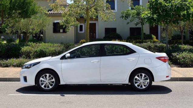 Elas mostram a integração do carro com o asfalto | <a href="https://quatrorodas.abril.com.br/noticias/fabricantes/toyota-revela-novo-corolla-europeu-743504.shtml" rel="migration">Leia mais</a> | <a href="https://quatrorodas.abril.com.br/galerias/toyota/novo-corolla-743410" rel="migration"></a> Elas mostram a integração do carro com o asfalto | <a href="https://quatrorodas.abril.com.br/noticias/fabricantes/toyota-revela-novo-corolla-europeu-743504.shtml" rel="migration">Leia mais</a> | <a href="https://quatrorodas.abril.com.br/galerias/toyota/novo-corolla-743410" rel="migration"></a>