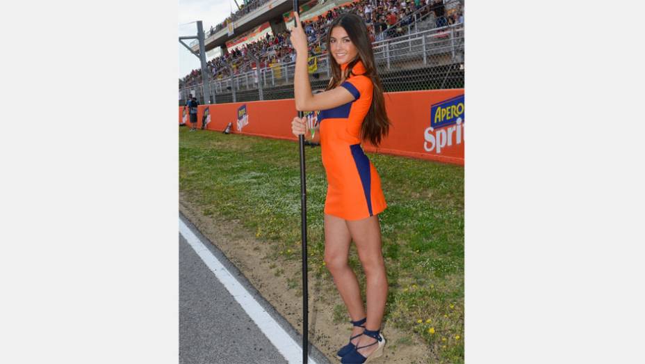 Veja as belas garotas da MotoGP da Catalunha e saiba como foi a corrida! | <a href="https://quatrorodas.abril.com.br/moto/galerias/competicoes/motogp-catalunha-corrida-744273.shtml" rel="migration">Leia mais</a>