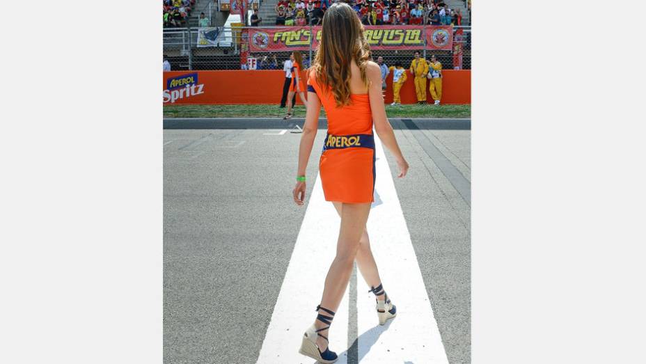 Veja as belas garotas da MotoGP da Catalunha e saiba como foi a corrida! | <a href="https://quatrorodas.abril.com.br/moto/galerias/competicoes/motogp-catalunha-corrida-744273.shtml" rel="migration">Leia mais</a>