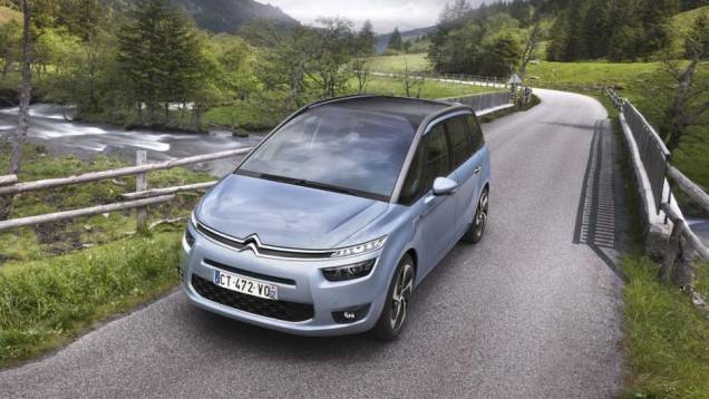 A Citroën revelou o Grand C4 Picasso 2014 | <a href="https://quatrorodas.abril.com.br/noticias/fabricantes/citroen-revela-grand-c4-picasso-2014-745123.shtml" rel="migration">Leia mais</a>