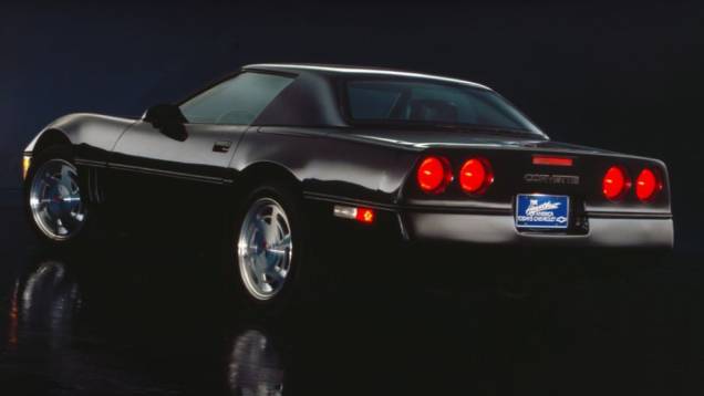 Chevrolet Corvette 1990 | <a href="https://quatrorodas.abril.com.br/noticias/classicos/gm-celebra-60-anos-corvette-745457.shtml" rel="migration">Leia mais</a> Chevrolet Corvette 1990 | <a href="https://quatrorodas.abril.com.br/noticias/classicos/gm-celebra-60-anos-corvette-745457.shtml" rel="migration">Leia mais</a>
