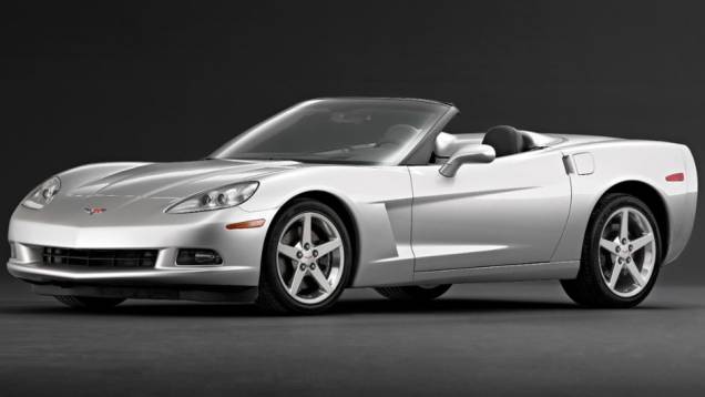 Chevrolet Corvette 2005 | <a href="https://quatrorodas.abril.com.br/noticias/classicos/gm-celebra-60-anos-corvette-745457.shtml" rel="migration">Leia mais</a>