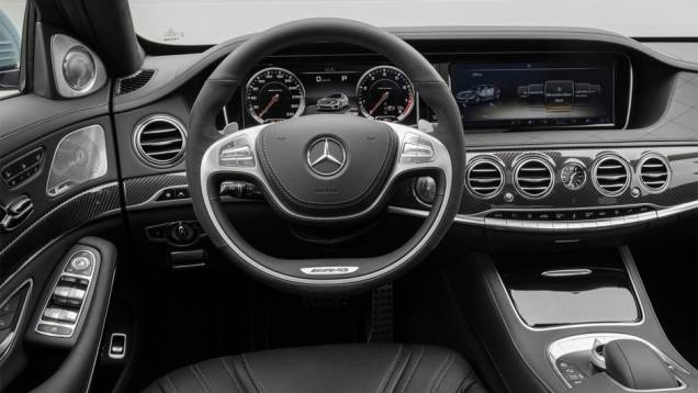 O Mercedes S63 AMG chegará às concessionárias dos Estados Unidos e do Reino Unido no último bimestre deste ano | <a href="https://quatrorodas.abril.com.br/saloes/frankfurt/2013/mercedes-benz-s63-amg-751703.shtml" rel="migration">Leia mais</a> O Mercedes S63 AMG chegará às concessionárias dos Estados Unidos e do Reino Unido no último bimestre deste ano | <a href="https://quatrorodas.abril.com.br/saloes/frankfurt/2013/mercedes-benz-s63-amg-751703.shtml" rel="migration">Leia mais</a>