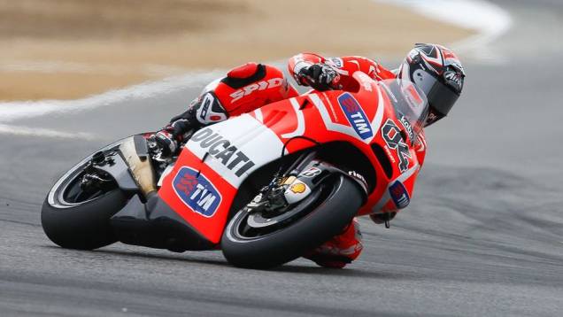 Andrea Dovizioso (Ducati Team) foi o terceiro | <a href="https://quatrorodas.abril.com.br/moto/noticias/motogp-marquez-lidera-laguna-seca-747560.shtml" rel="migration">Leia mais</a>