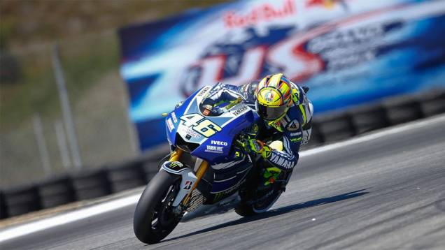 Valentino Rossi (Yamaha Factory Racing) largará em quarto lugar nos EUA | <a href="https://quatrorodas.abril.com.br/moto/noticias/motogp-bradl-surpreende-pole-eua-747594.shtml" rel="migration">Leia mais</a> Valentino Rossi (Yamaha Factory Racing) largará em quarto lugar nos EUA | <a href="https://quatrorodas.abril.com.br/moto/noticias/motogp-bradl-surpreende-pole-eua-747594.shtml" rel="migration">Leia mais</a>