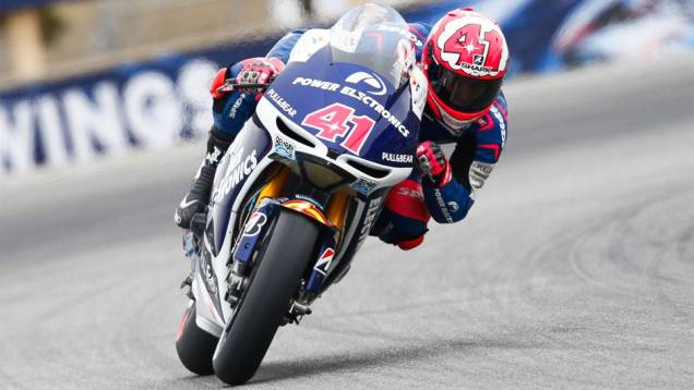 Aleix Espargaró (Power Electronics Aspar) ficou com a 11ª colocação | <a href="https://quatrorodas.abril.com.br/moto/noticias/motogp-bradl-surpreende-pole-eua-747594.shtml" rel="migration">Leia mais</a> Aleix Espargaró (Power Electronics Aspar) ficou com a 11ª colocação | <a href="https://quatrorodas.abril.com.br/moto/noticias/motogp-bradl-surpreende-pole-eua-747594.shtml" rel="migration">Leia mais</a>