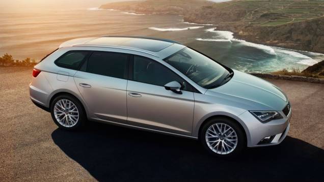 A perua será apresentada oficialmente ao público durante o Salão de Frankfurt, em setembro | <a href="https://quatrorodas.abril.com.br/saloes/frankfurt/2013/seat-leon-st-752095.shtml" rel="migration">Leia mais</a> A perua será apresentada oficialmente ao público durante o Salão de Frankfurt, em setembro | <a href="https://quatrorodas.abril.com.br/saloes/frankfurt/2013/seat-leon-st-752095.shtml" rel="migration">Leia mais</a>