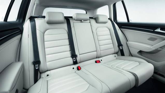 Nos dois casos, a transmissão é manual, de seis marchas | <a href="https://quatrorodas.abril.com.br/noticias/fabricantes/vw-anuncia-golf-variant-4motion-748128.shtml" rel="migration">Leia mais</a> Nos dois casos, a transmissão é manual, de seis marchas | <a href="https://quatrorodas.abril.com.br/noticias/fabricantes/vw-anuncia-golf-variant-4motion-748128.shtml" rel="migration">Leia mais</a>
