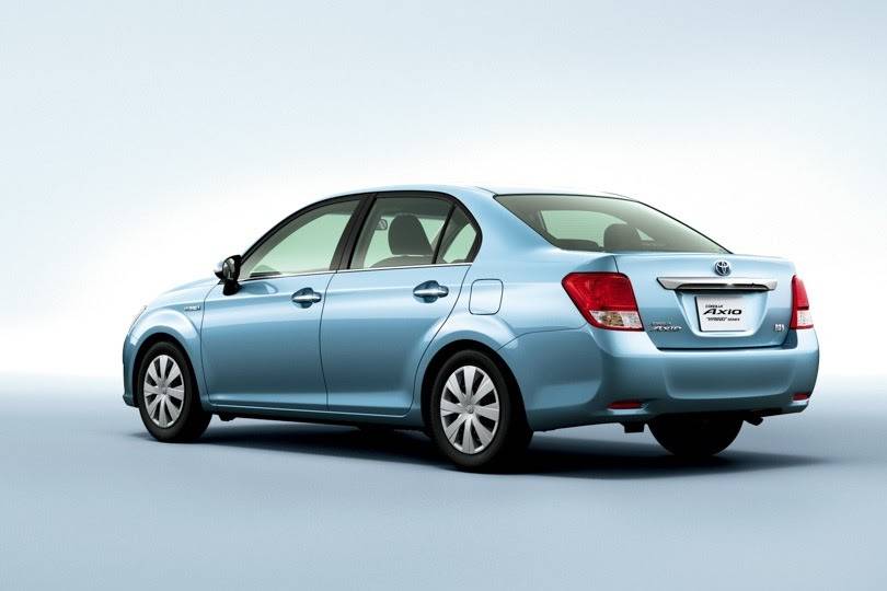 Em rela&ccedil;&atilde;o ao design, h&aacute; poucas modifica&ccedil;&otilde;es em rela&ccedil;&atilde;o &agrave; vers&atilde;o anterior | <a href="https://quatrorodas.abril.com.br/noticias/fabricantes/toyota-apresenta-novos-corollas-hibridos-japao-749123.shtml" rel="migration">Leia mais</a>