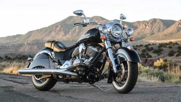 Agora nas mãos da Polaris, o modelo da marca centenária renovado é um coquetel de seus genes clássicos misturado com tecnologia | <a href="%20https://quatrorodas.abril.com.br/moto/noticias/indian-chief-classic-2014-749944.shtml" rel="migration">Leia mais</a> Agora nas mãos da Polaris, o modelo da marca centenária renovado é um coquetel de seus genes clássicos misturado com tecnologia | <a href="%20https://quatrorodas.abril.com.br/moto/noticias/indian-chief-classic-2014-749944.shtml" rel="migration">Leia mais</a>