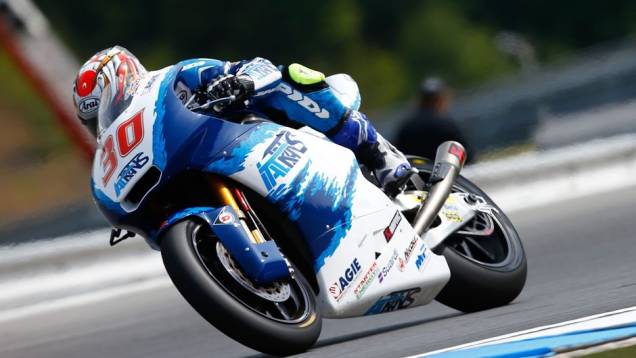 Na Moto2, Takaaki Nakagami (Italtrans Racing Team) é o pole | <a href="https://quatrorodas.abril.com.br/moto/noticias/motogp-crutchlow-pole-brno-751184.shtml" rel="migration">Leia mais</a>