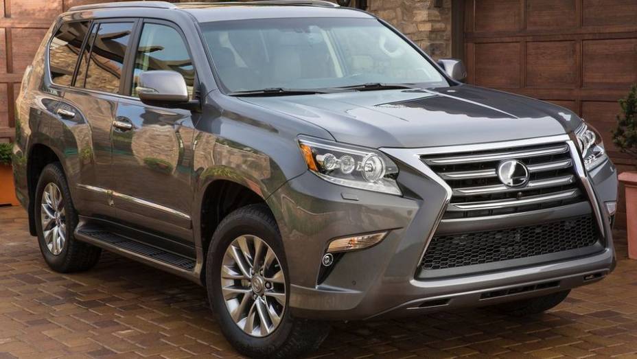 A Lexus revelou informações e fotos do modelo 2014 do SUV GX | <a href="https://quatrorodas.abril.com.br/noticias/fabricantes/lexus-gx-2014-revelado-751178.shtml" rel="migration">Leia mais</a>