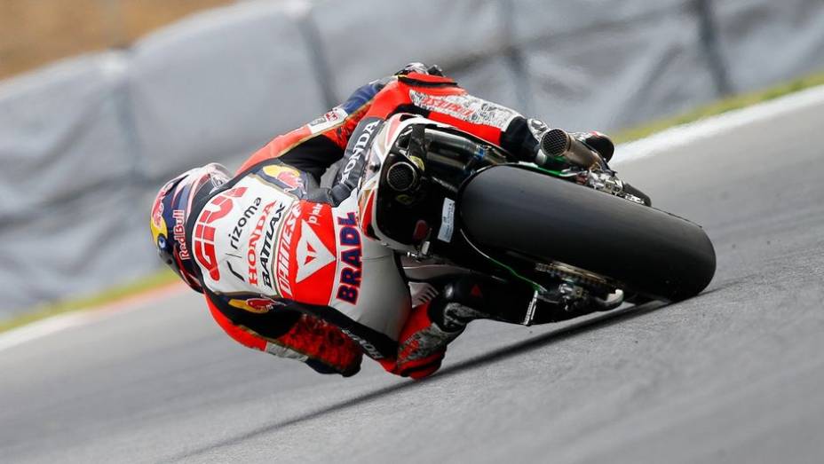 Stefan Bradl finalizou a corrida em sexto | <a href="https://quatrorodas.abril.com.br/moto/noticias/motogp-marquez-vence-mais-751228.shtml" rel="migration">Leia mais</a>