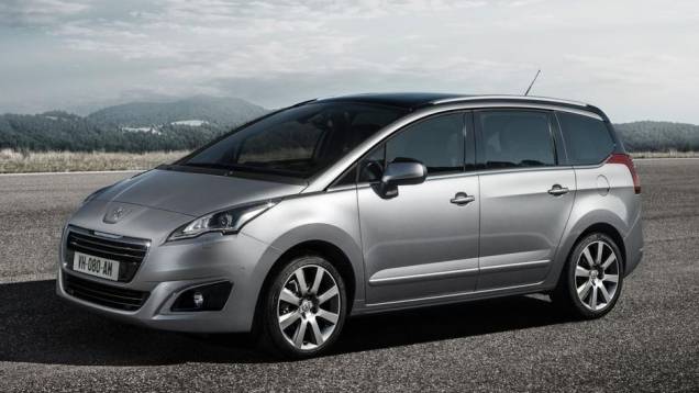 A Peugeot revelou o facelift da minivan 5008 | <a href="https://quatrorodas.abril.com.br/saloes/frankfurt/2013/peugeot-5008-752111.shtml" rel="migration">Leia mais</a>