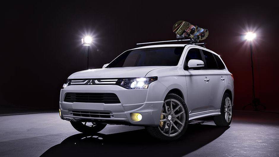 J&aacute; a Winter Edition apresenta cor de carroceria branca e detalhes em alum&iacute;nio... | <a href="https://quatrorodas.abril.com.br/noticias/fabricantes/mitsubishi-mostra-outlander-summer-winter-editions-751676.shtml" rel="migration">Leia mais</a>