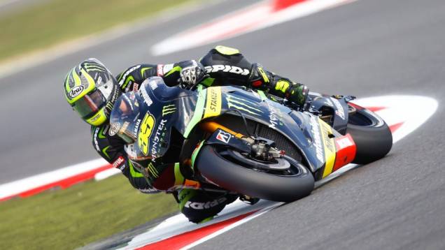 Cal Crutchlow (Monster Yamaha Tech 3) encerrou o dia em sexto | <a href="https://quatrorodas.abril.com.br/moto/noticias/motogp-lorenzo-lidera-sexta-feira-751904.shtml" rel="migration">Leia mais</a>