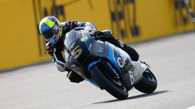 Pela Moto2, Johann Zarco (Came Iodaracing Project) surpreendeu e foi o mais rápido | <a href="https://quatrorodas.abril.com.br/moto/noticias/motogp-lorenzo-lidera-sexta-feira-751904.shtml" rel="migration">Leia mais</a>