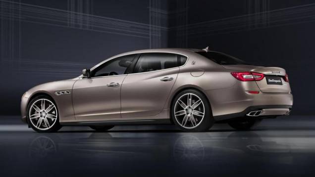 A proposta do modelo é explorar novas possibilidades de esquemas de cores e tecidos para revestimento | <a href="https://quatrorodas.abril.com.br/saloes/frankfurt/2013/maserati-quattroporte-ermenegildo-zegna-concept-752311.shtml" rel="migration">Leia mais</a> A proposta do modelo é explorar novas possibilidades de esquemas de cores e tecidos para revestimento | <a href="https://quatrorodas.abril.com.br/saloes/frankfurt/2013/maserati-quattroporte-ermenegildo-zegna-concept-752311.shtml" rel="migration">Leia mais</a>