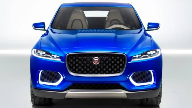 Outros detalhes já acompanham tendências vistas em modelos consolidados da Jaguar. Uma amostra disso é a grade frontal do C-X17 concept, claramente baseada no sedã XF | <a href="%20https://quatrorodas.abril.com.br/saloes/frankfurt/2013/jaguar-c-x17-concept-7" rel="migration"></a> Outros detalhes já acompanham tendências vistas em modelos consolidados da Jaguar. Uma amostra disso é a grade frontal do C-X17 concept, claramente baseada no sedã XF | <a href="%20https://quatrorodas.abril.com.br/saloes/frankfurt/2013/jaguar-c-x17-concept-7" rel="migration"></a>