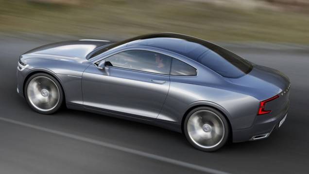 O design elegante se estende até a traseira, por sua vez inspirada no clássico P1800, um dos maiores clássicos da história da marca | <a href="https://quatrorodas.abril.com.br/saloes/frankfurt/2013/volvo-concept-coupe-751772.shtml" rel="migration">Leia mais</a> O design elegante se estende até a traseira, por sua vez inspirada no clássico P1800, um dos maiores clássicos da história da marca | <a href="https://quatrorodas.abril.com.br/saloes/frankfurt/2013/volvo-concept-coupe-751772.shtml" rel="migration">Leia mais</a>