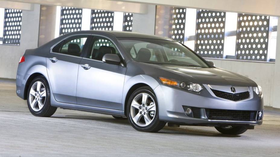 8. Acura TSX - 190 | <a href="https://quatrorodas.abril.com.br/noticias/mercado/eua-marcas-luxo-mercedes-classe-c-mais-roubado-755257.shtml" rel="migration">Leia mais</a>