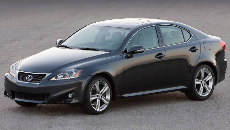 9. Lexus IS - 177 | <a href="https://quatrorodas.abril.com.br/noticias/mercado/eua-marcas-luxo-mercedes-classe-c-mais-roubado-755257.shtml" rel="migration">Leia mais</a>