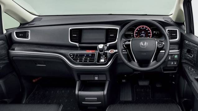 O bloco ficará conectado a uma transmissão CVT | <a href="https://quatrorodas.abril.com.br/noticias/fabricantes/honda-revela-fotos-novo-odyssey-japones-755635.shtml" rel="migration">Leia mais</a>