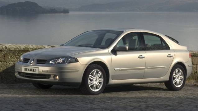 8º - Renault Laguna - US$ 4.826 por unidade | <a href="https://quatrorodas.abril.com.br/noticias/mercado/estudo-vw-tem-prejuizo-us-6-27-milhoes-cada-bugatti-veyron-755638.shtml" rel="migration">Leia mais</a> 8º - Renault Laguna - US$ 4.826 por unidade | <a href="https://quatrorodas.abril.com.br/noticias/mercado/estudo-vw-tem-prejuizo-us-6-27-milhoes-cada-bugatti-veyron-755638.shtml" rel="migration">Leia mais</a>