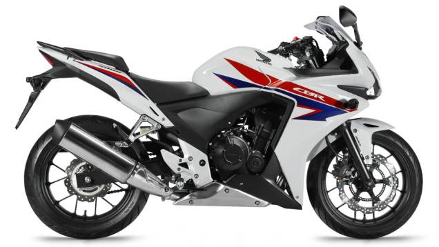 Motor de 471 cm³ gera 50 cavalos de potência | <a href="https://quatrorodas.abril.com.br/moto/noticias/honda-investe-modelos-500cc-756399.shtml" rel="migration">Leia mais</a> Motor de 471 cm³ gera 50 cavalos de potência | <a href="https://quatrorodas.abril.com.br/moto/noticias/honda-investe-modelos-500cc-756399.shtml" rel="migration">Leia mais</a>