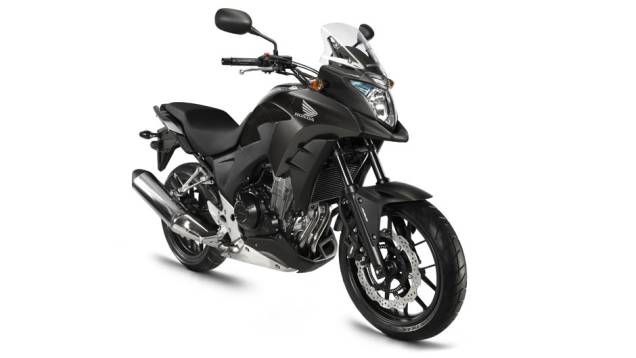 CB 500X é a proposta aventureira de média cilindrada da Honda | <a href="https://quatrorodas.abril.com.br/moto/noticias/honda-investe-modelos-500cc-756399.shtml" rel="migration">Leia mais</a>