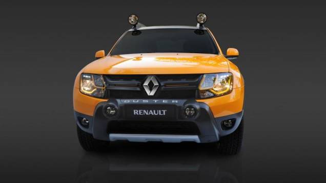 O Duster Detour concept vem com carroceria em dois tons (amarelo e verde, cores tradicionais da África do Sul), vidros escurecidos, rodas de liga-leve de 18 polegadas revestidas com pneus "all-terrain" | <a href="https://quatrorodas.abril.com.br/noticias/f" rel="migration"></a>