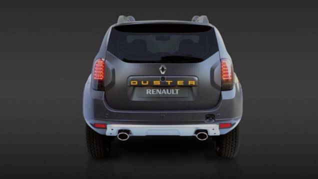 Outras novidades são a grade frontal, faróis modificados, luzes diurnas de LED, spoiler traseiro, lanternas escuras de LED, sistema de exaustão com saída dupla... | <a href="https://quatrorodas.abril.com.br/noticias/fabricantes/renault-revela-duster-detour" rel="migration"></a> Outras novidades são a grade frontal, faróis modificados, luzes diurnas de LED, spoiler traseiro, lanternas escuras de LED, sistema de exaustão com saída dupla... | <a href="https://quatrorodas.abril.com.br/noticias/fabricantes/renault-revela-duster-detour" rel="migration"></a>