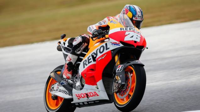 Em seguida, vieram Dani Pedrosa... | <a href="https://quatrorodas.abril.com.br/moto/noticias/motogp-lorenzo-voa-pole-japao-758277.shtml" rel="migration">Leia mais</a>