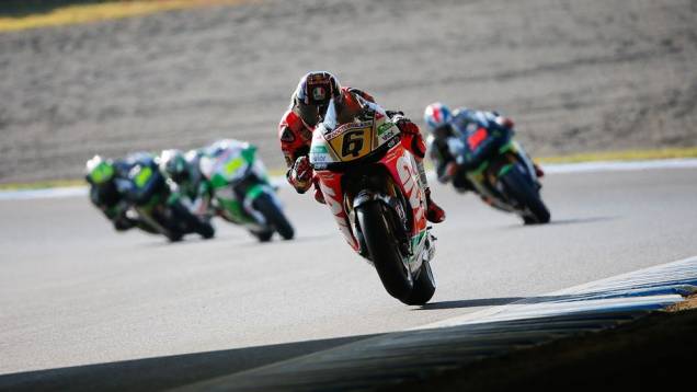 Stefan Bradl terminou em quinto | <a href="https://quatrorodas.abril.com.br/moto/noticias/motogp-definicao-titulo-fica-ultima-prova-758422.shtml" rel="migration">Leia mais</a>