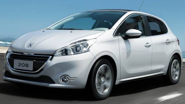 Peugeot 208 | <a href="https://quatrorodas.abril.com.br/reportagens/servicos/carros-dao-mais-trabalho-mecanicos-758572.shtml" rel="migration">Saiba o porquê</a> | <a href="https://quatrorodas.abril.com.br/reportagens/servicos//montadoras-se-defendem-criticas-mecanicos-7587" rel="migration"></a>