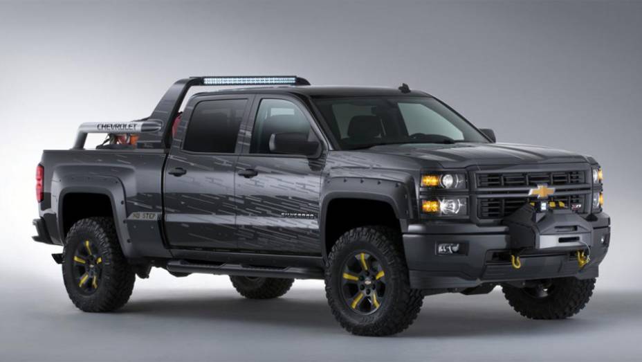 Chevrolet Silverado Black Ops Concept | <a href="https://quatrorodas.abril.com.br/noticias/fabricantes/chevrolet-mostra-conceitos-silverado-black-ops-volunteer-firefighter-texas-755573.shtml" rel="migration">Leia mais</a>