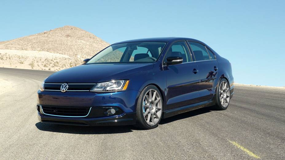 Volkswagen Jetta Turbo | <a href="https://quatrorodas.abril.com.br/noticias/fabricantes/volkswagen-revela-jetta-customizado-sema-759297.shtml" rel="migration">Leia mais</a>