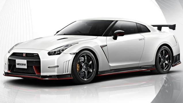 A Nissan mostrou as primeiras fotos e informações do novo GT-R Nismo | <a href="https://quatrorodas.abril.com.br/noticias/saloes/toquio-2013/primeiros-detalhes-novo-nissan-gt-r-nismo-surgem-internet-760517.shtml" rel="migration">Leia mais</a>