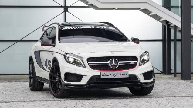 A Mercedes-Benz apresentou no Salão de Los Angeles o GLA 45 AMG concept | <a href="https://quatrorodas.abril.com.br/noticias/saloes/los-angeles-2013/mercedes-benz-revela-gla-45-amg-concept-760785.shtml" rel="migration">Leia mais</a>