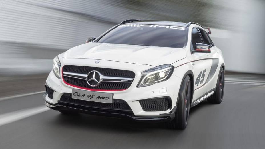 Trata-se da prévia de uma versão de produção do utilitário de performance | <a href="https://quatrorodas.abril.com.br/noticias/saloes/los-angeles-2013/mercedes-benz-revela-gla-45-amg-concept-760785.shtml" rel="migration">Leia mais</a>