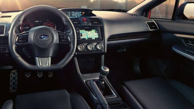 A transmissão pode ser manual de seis marchas ou CVT, mas, em ambos os casos, o modelo conta com tração integral | <a href="https://quatrorodas.abril.com.br/noticias/saloes/los-angeles-2013/subaru-mostra-primeiras-imagens-oficiais-wrx-760765.shtml" rel="migration">Leia ma</a> A transmissão pode ser manual de seis marchas ou CVT, mas, em ambos os casos, o modelo conta com tração integral | <a href="https://quatrorodas.abril.com.br/noticias/saloes/los-angeles-2013/subaru-mostra-primeiras-imagens-oficiais-wrx-760765.shtml" rel="migration">Leia ma</a>