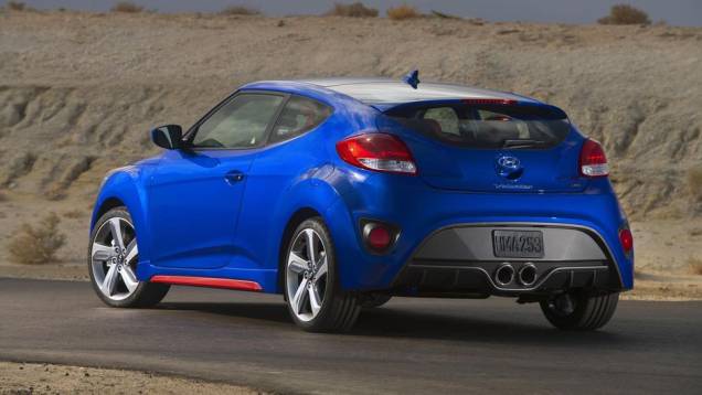 Não há modificações na motorização, de modo que o bloco que equipa a versão é o 1.6 turbo de injeção direta | <a href="https://quatrorodas.abril.com.br/noticias/saloes/los-angeles-2013/hyundai-mostra-veloster-r-spec-760833.shtml" rel="migration">Leia mais</a> Não há modificações na motorização, de modo que o bloco que equipa a versão é o 1.6 turbo de injeção direta | <a href="https://quatrorodas.abril.com.br/noticias/saloes/los-angeles-2013/hyundai-mostra-veloster-r-spec-760833.shtml" rel="migration">Leia mais</a>