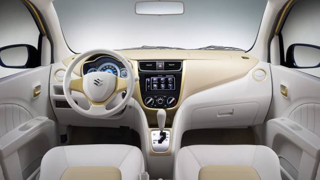 Por dentro, o revestimento é de duas cores | <a href="https://quatrorodas.abril.com.br/noticias/fabricantes/suzuki-apresenta-wind-concept-761623.shtml" rel="migration">Leia mais</a> Por dentro, o revestimento é de duas cores | <a href="https://quatrorodas.abril.com.br/noticias/fabricantes/suzuki-apresenta-wind-concept-761623.shtml" rel="migration">Leia mais</a>