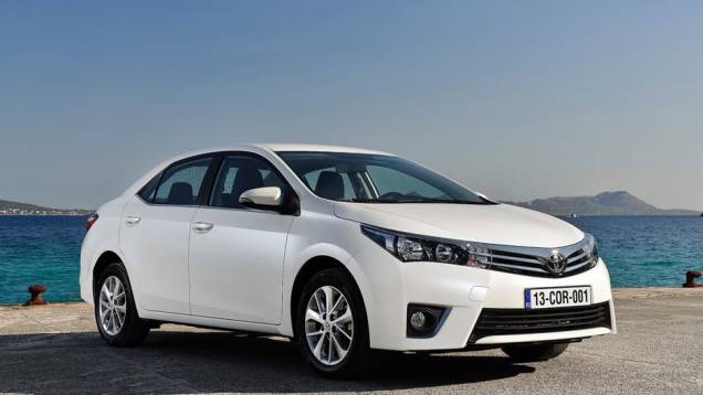 8 - Corolla 2014 | <a href="https://quatrorodas.abril.com.br/noticias/mercado/hb20-termo-mais-buscado-brasil-2013-763387.shtml" rel="migration">Leia mais</a>