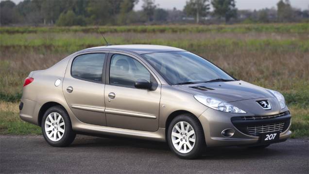 Fechando a lista está o Peugeot 207 Sedan - 18,4% | <a href="https://quatrorodas.abril.com.br/reportagens/servicos/tempo-dinheiro-765441.shtml" rel="migration">Leia mais</a>